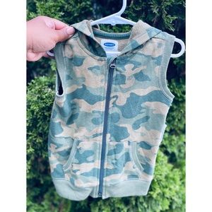 ARMY FATIGUE SLEEVELESS VEST!